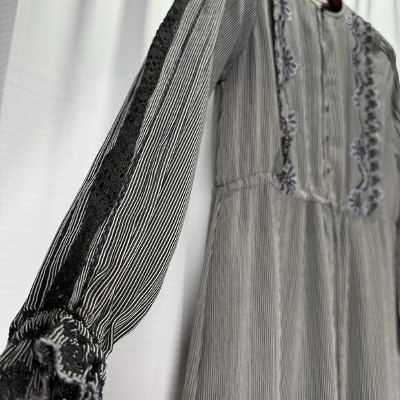 Rungolee 100% Silk Dress Black Embroidered Lace Boho Women's Size Small - Picture 4 of 11